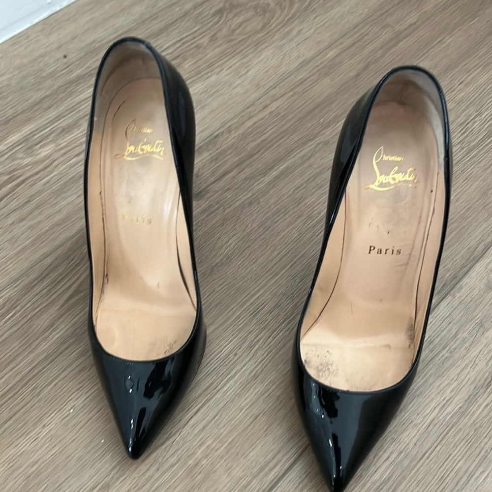 Christian louboutin pumps